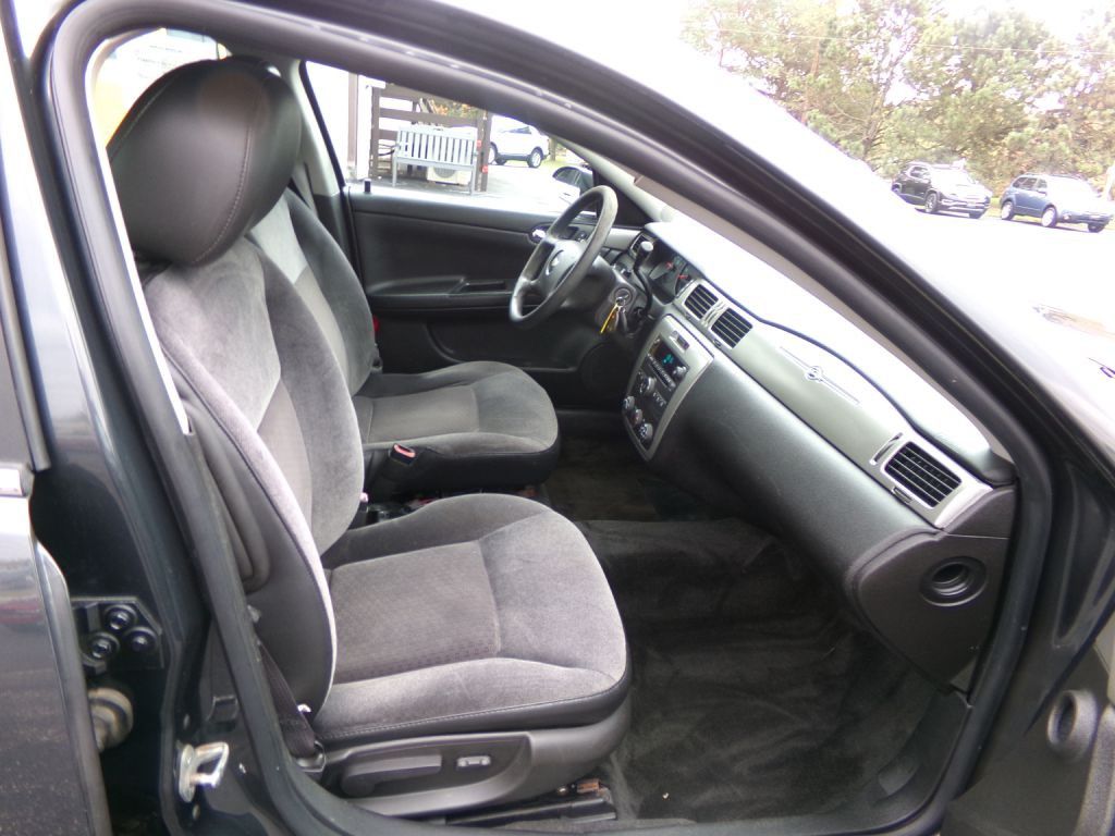 2013 Chevrolet Impala Image 24