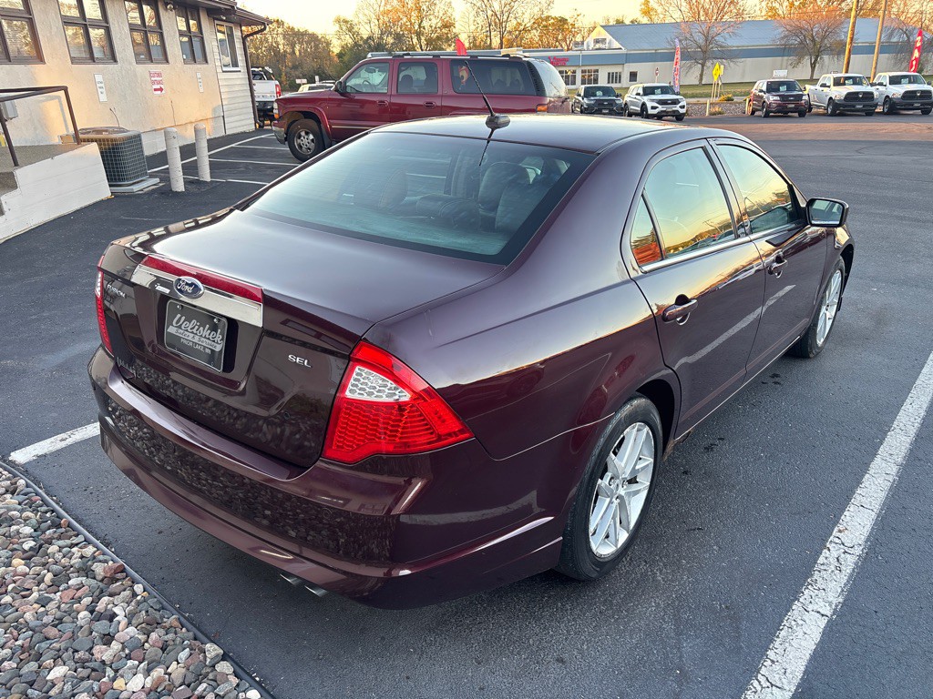 2011 Ford Fusion Image 3