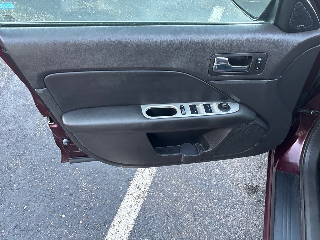 2011 Ford Fusion Image 9