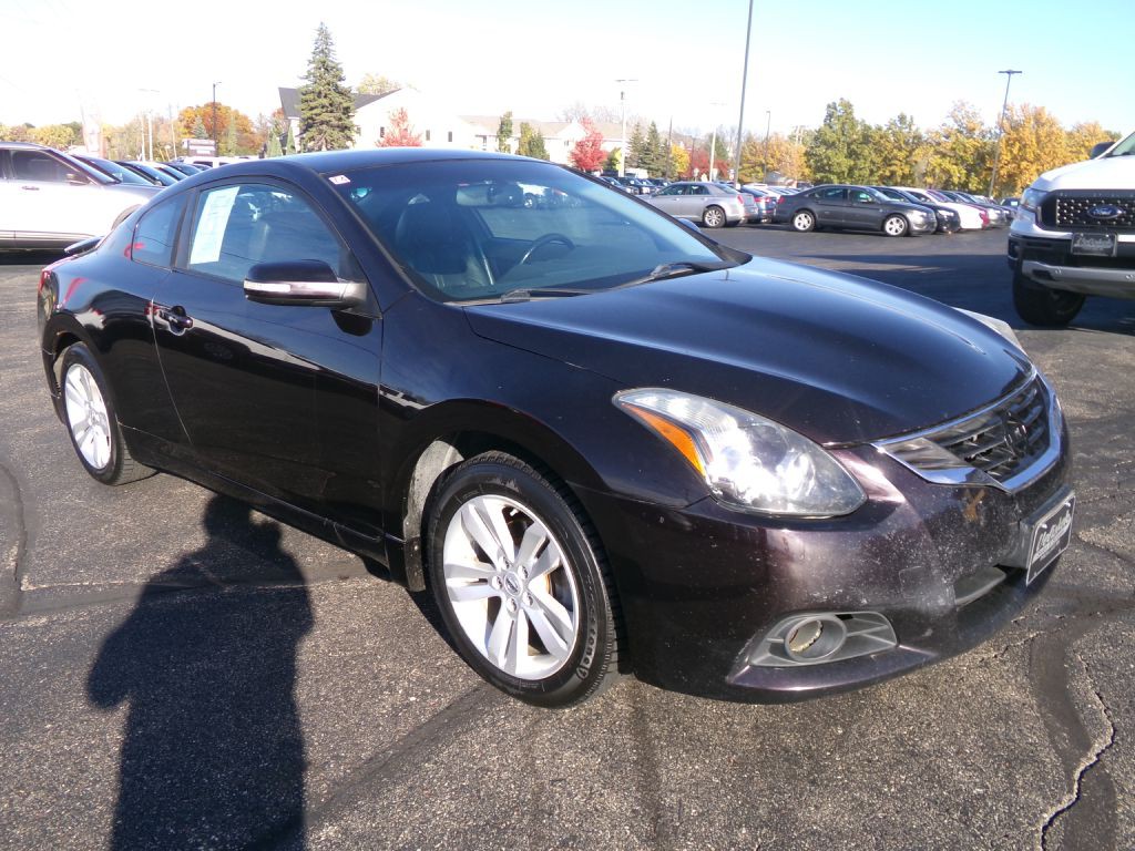 2010 Nissan Altima Image 10