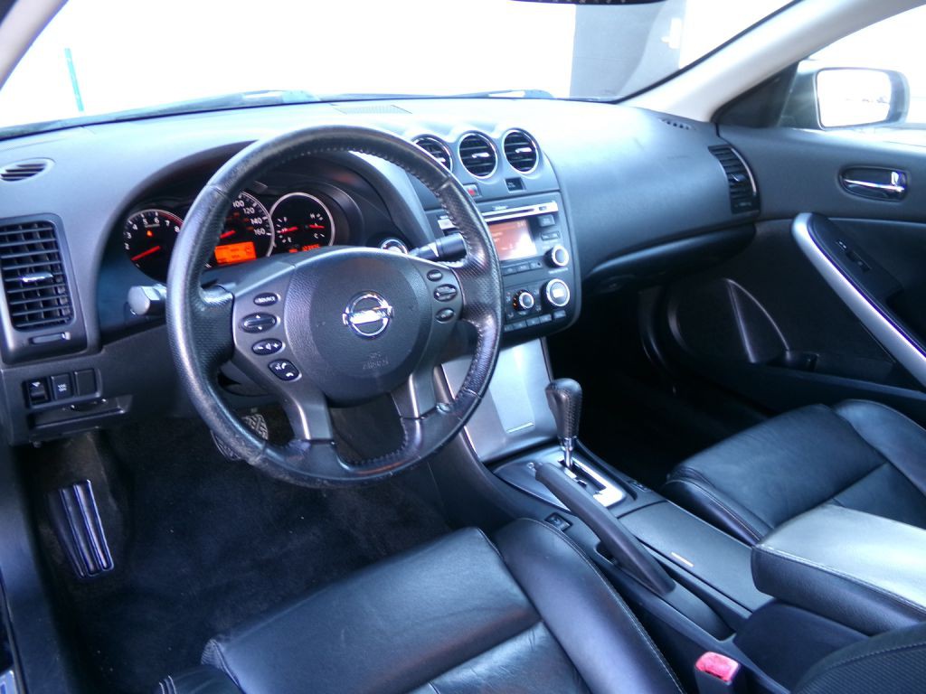 2010 Nissan Altima Image 15