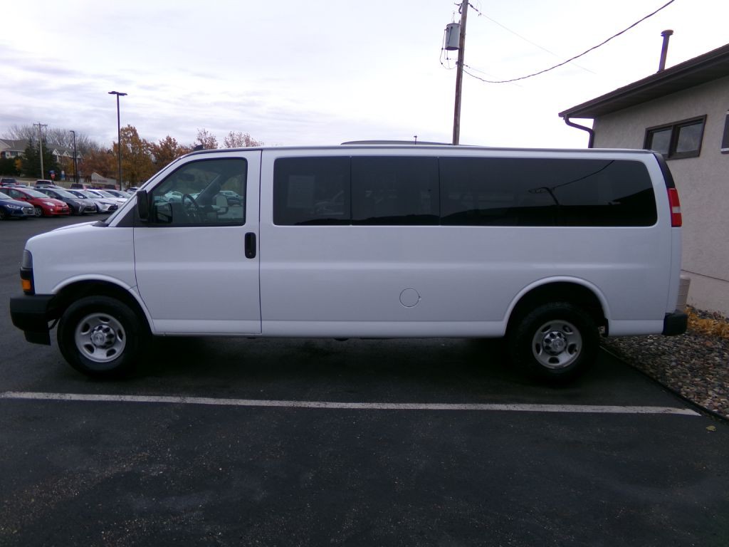 2019 Chevrolet Express Image 6