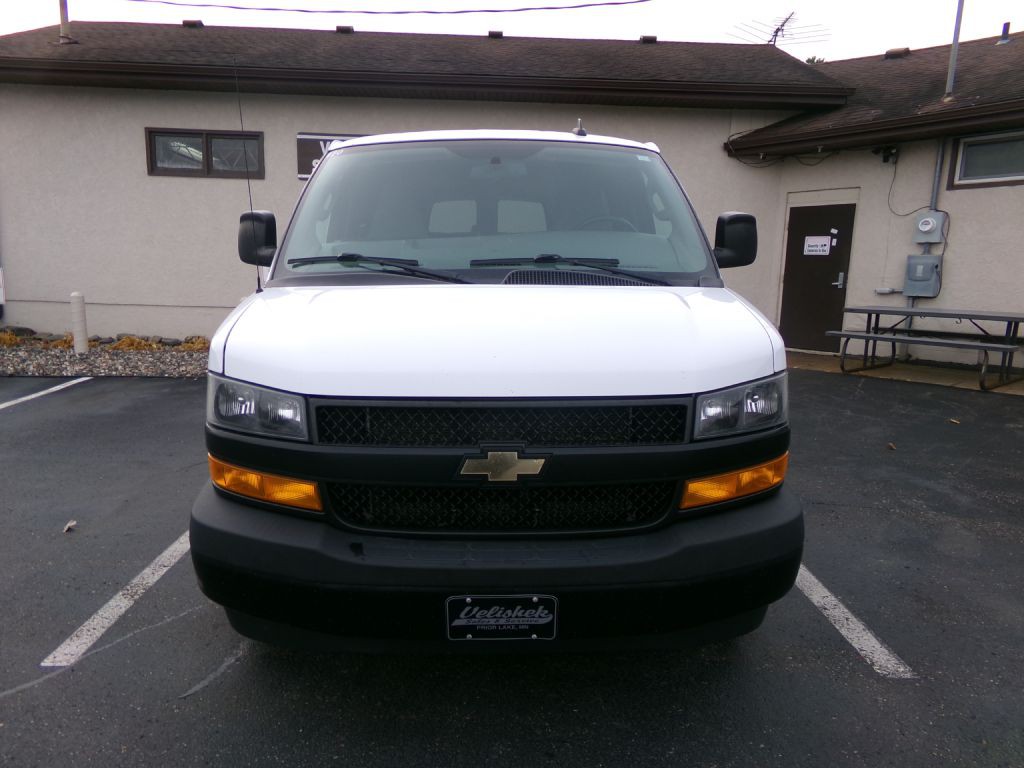 2019 Chevrolet Express Image 8