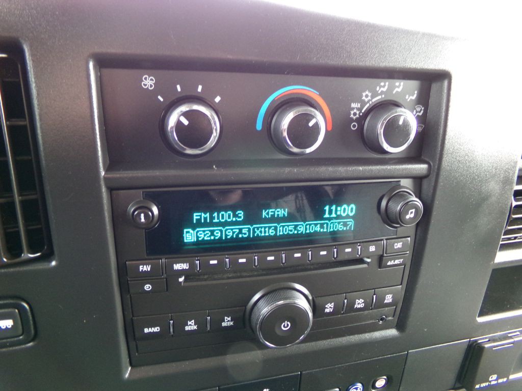 2019 Chevrolet Express Image 15