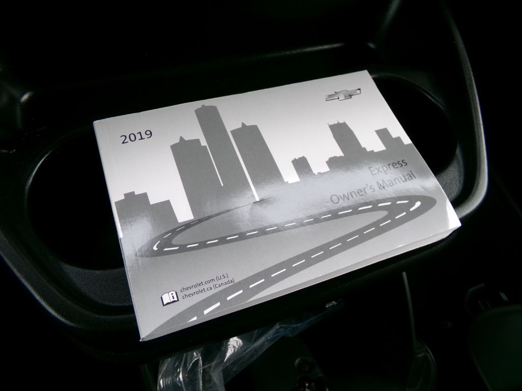 2019 Chevrolet Express Image 18