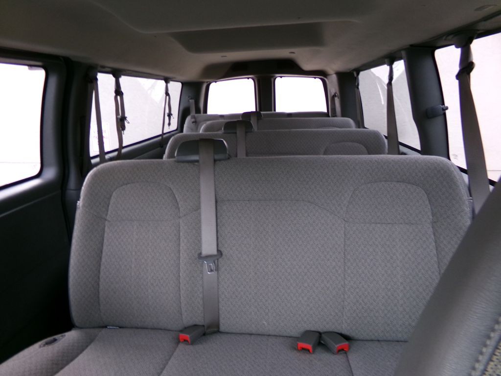 2019 Chevrolet Express Image 20