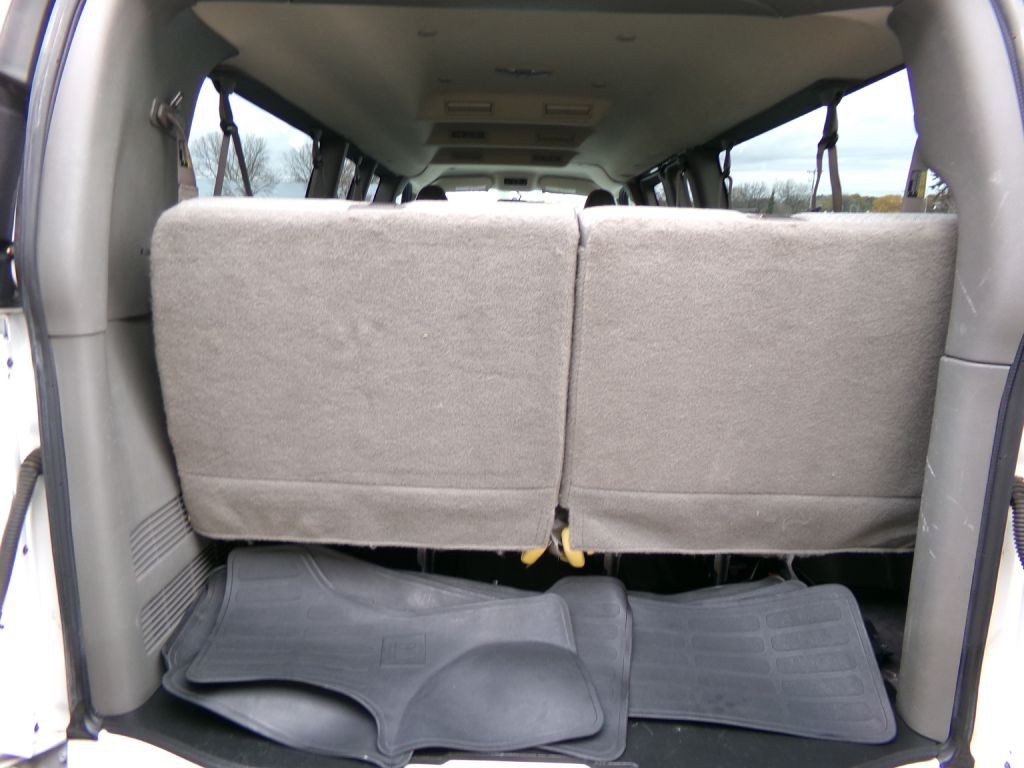 2019 Chevrolet Express Image 29