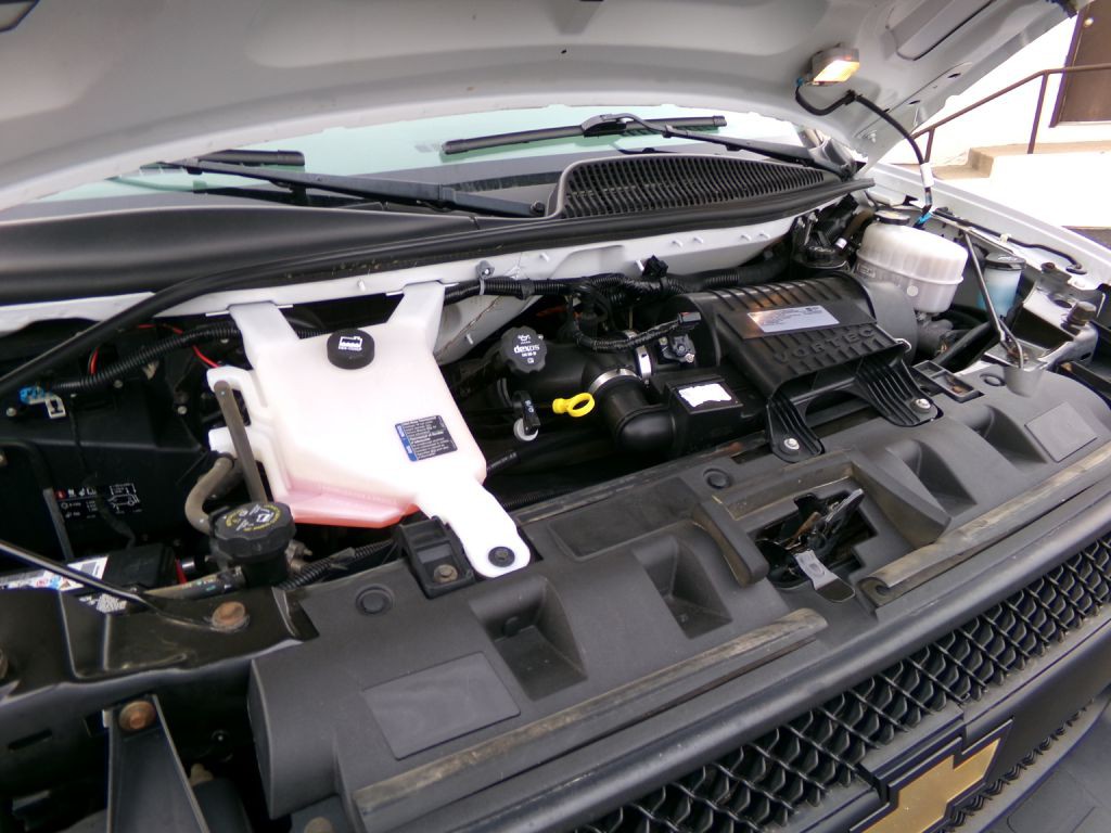 2019 Chevrolet Express Image 32