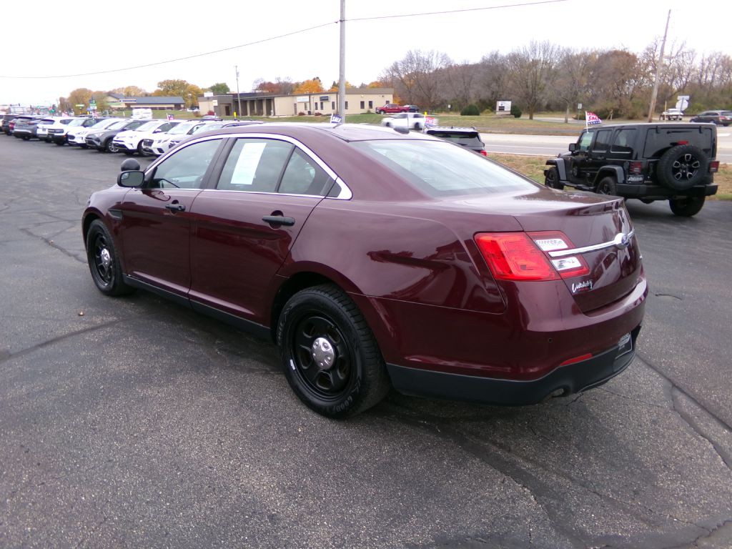2017 Ford Taurus Image 8