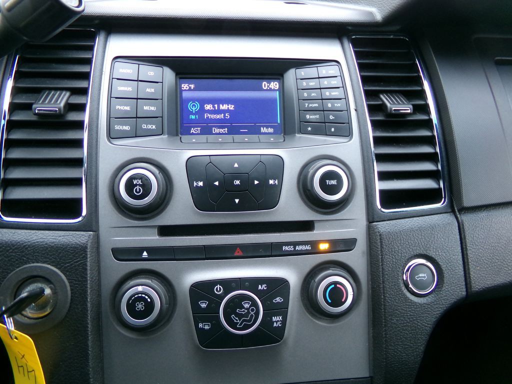 2017 Ford Taurus Image 20