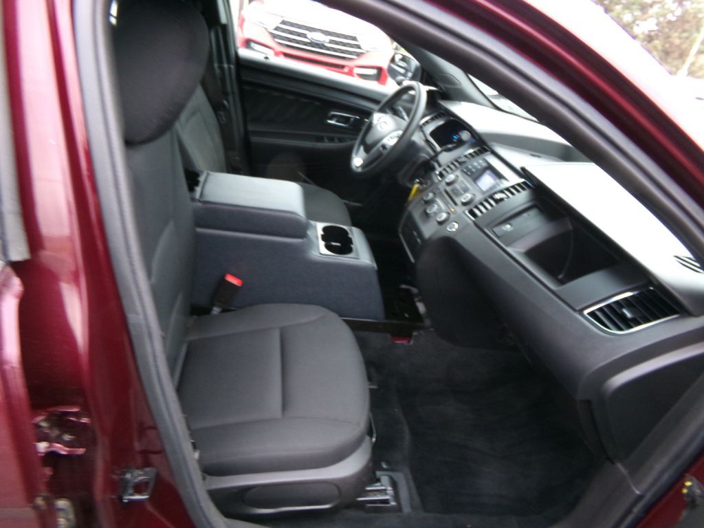 2017 Ford Taurus Image 32