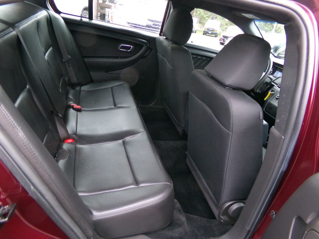 2017 Ford Taurus Image 36