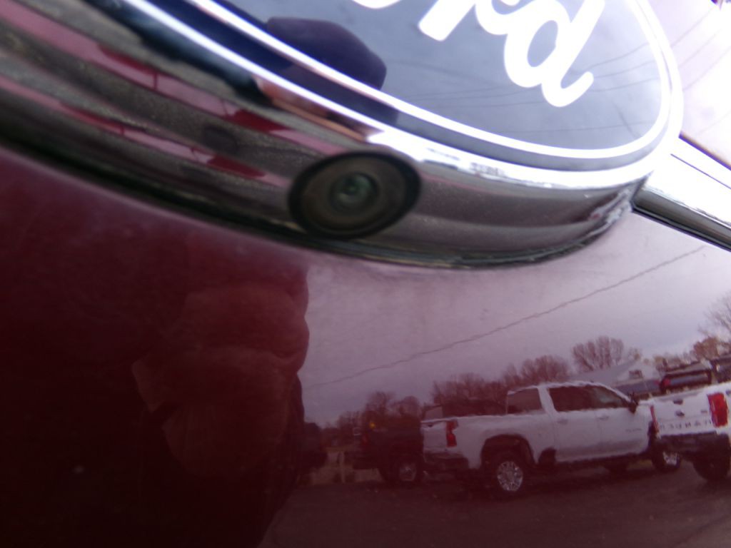 2017 Ford Taurus Image 39