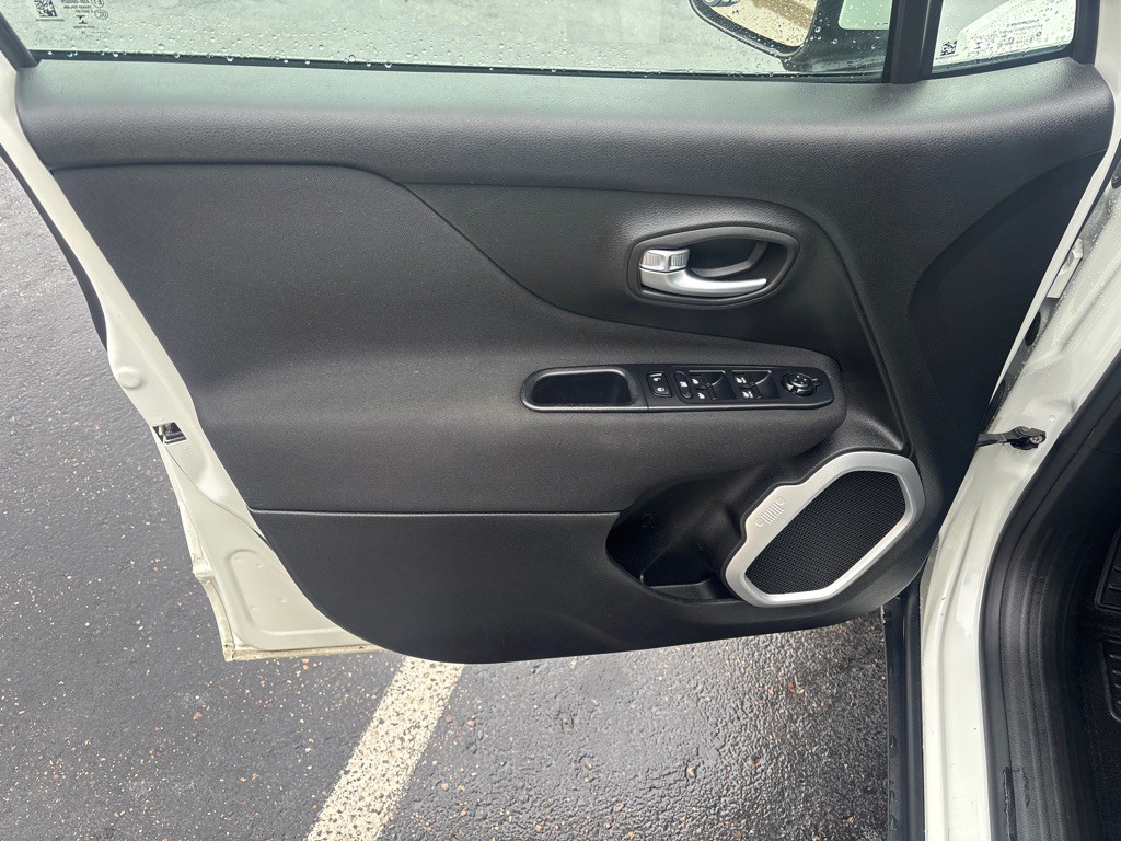 2019 Jeep Renegade Image 9