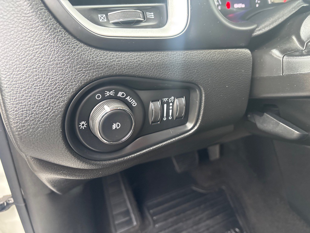 2019 Jeep Renegade Image 13