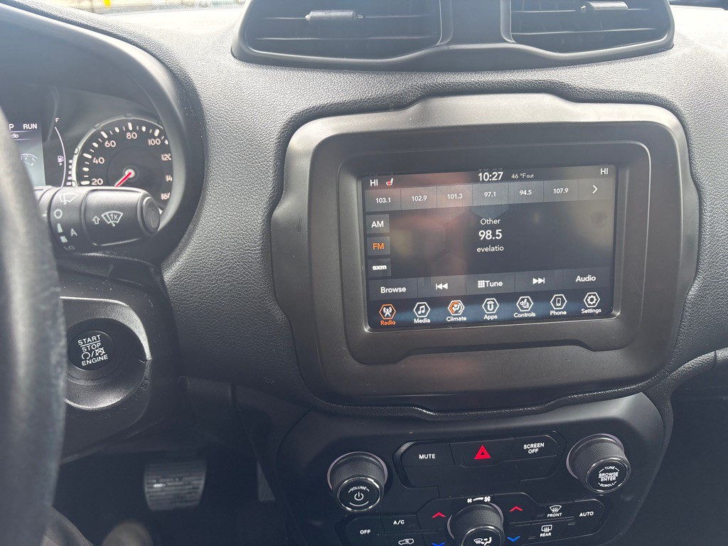 2019 Jeep Renegade Image 16