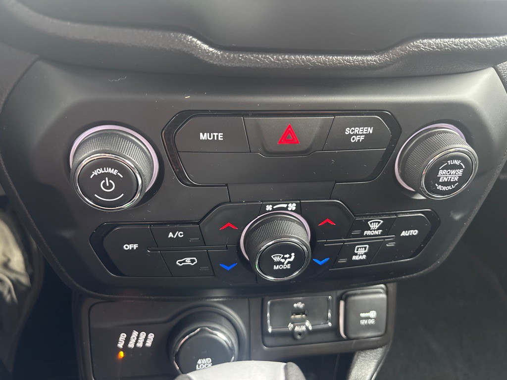 2019 Jeep Renegade Image 21