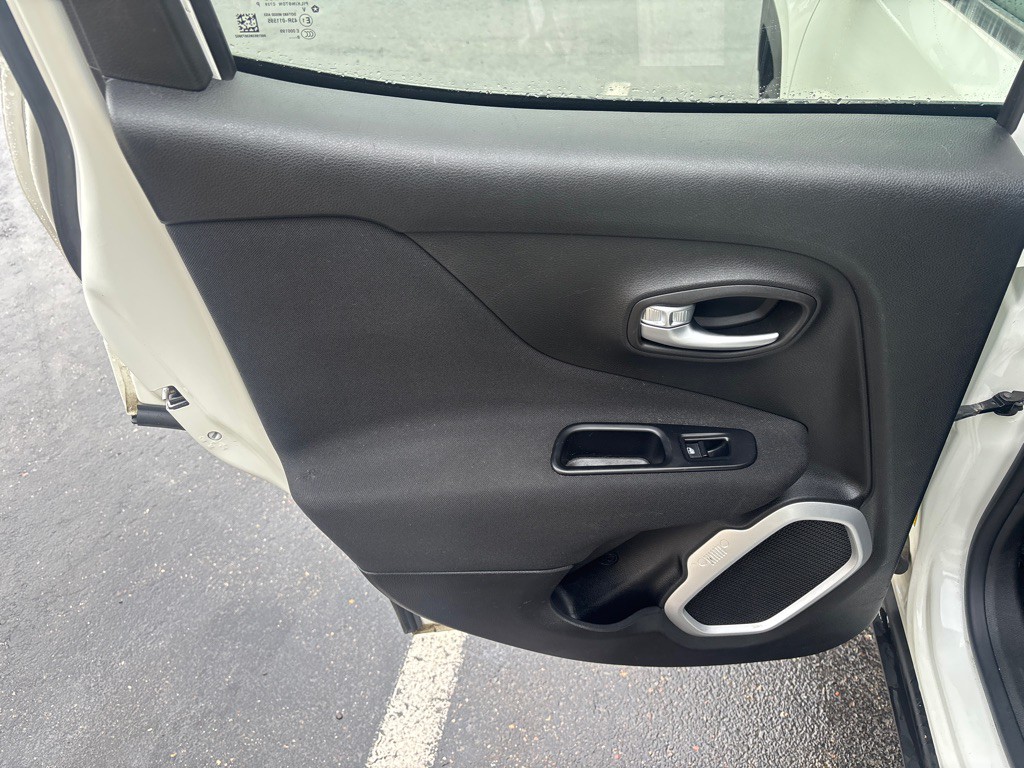 2019 Jeep Renegade Image 27