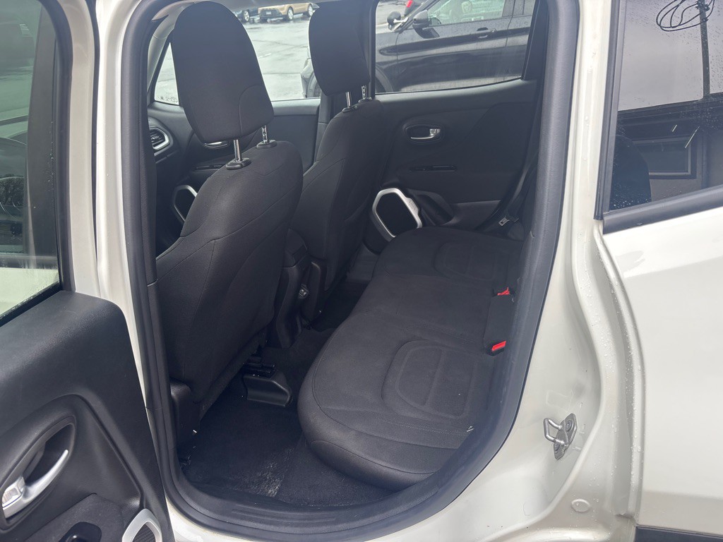 2019 Jeep Renegade Image 28