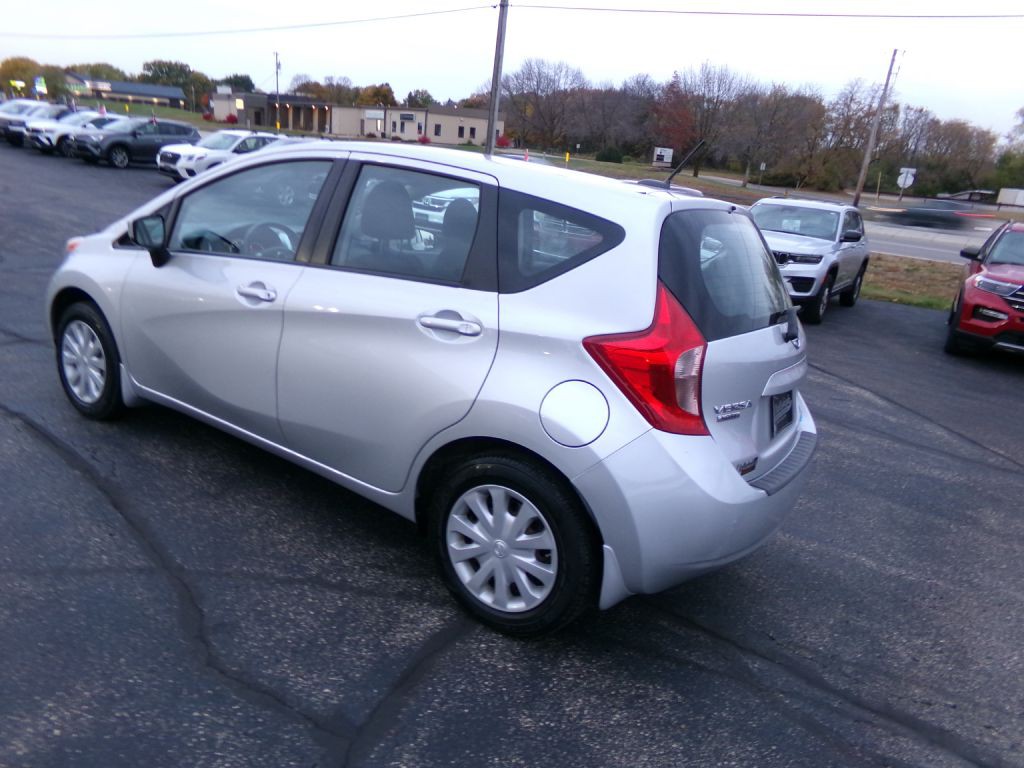 2015 Nissan Versa Image 8