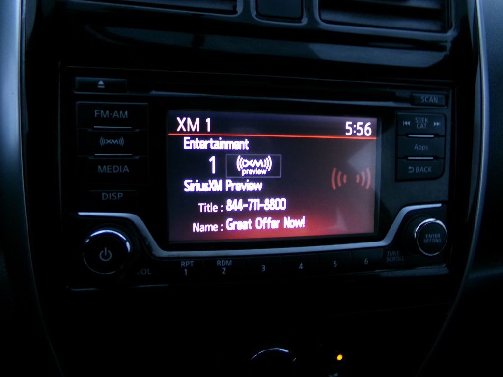 2015 Nissan Versa Image 19