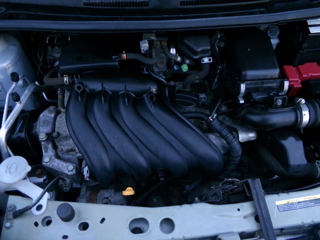 2015 Nissan Versa Image 40