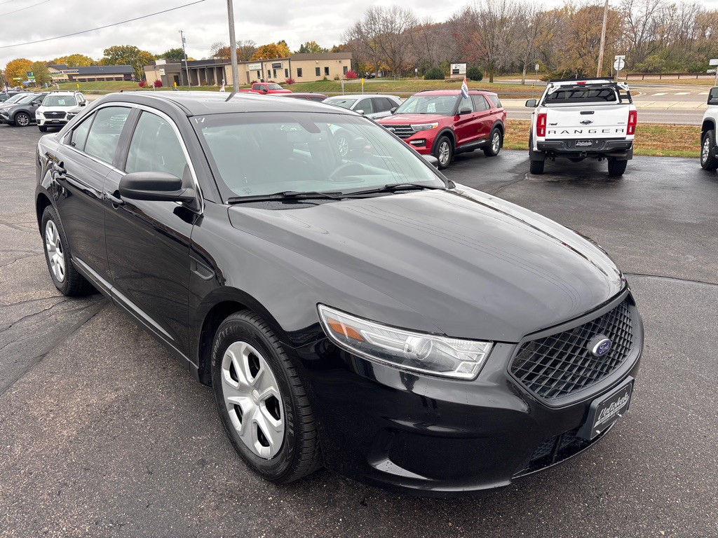 2017 Ford Taurus Image 1