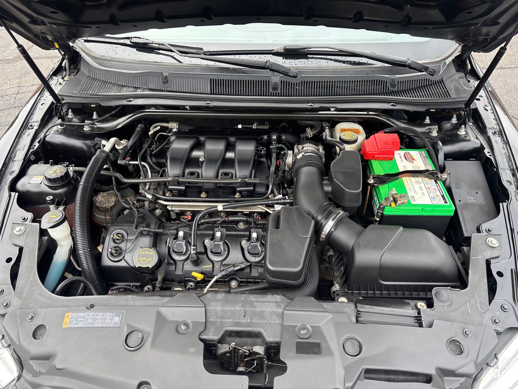 2017 Ford Taurus Image 29