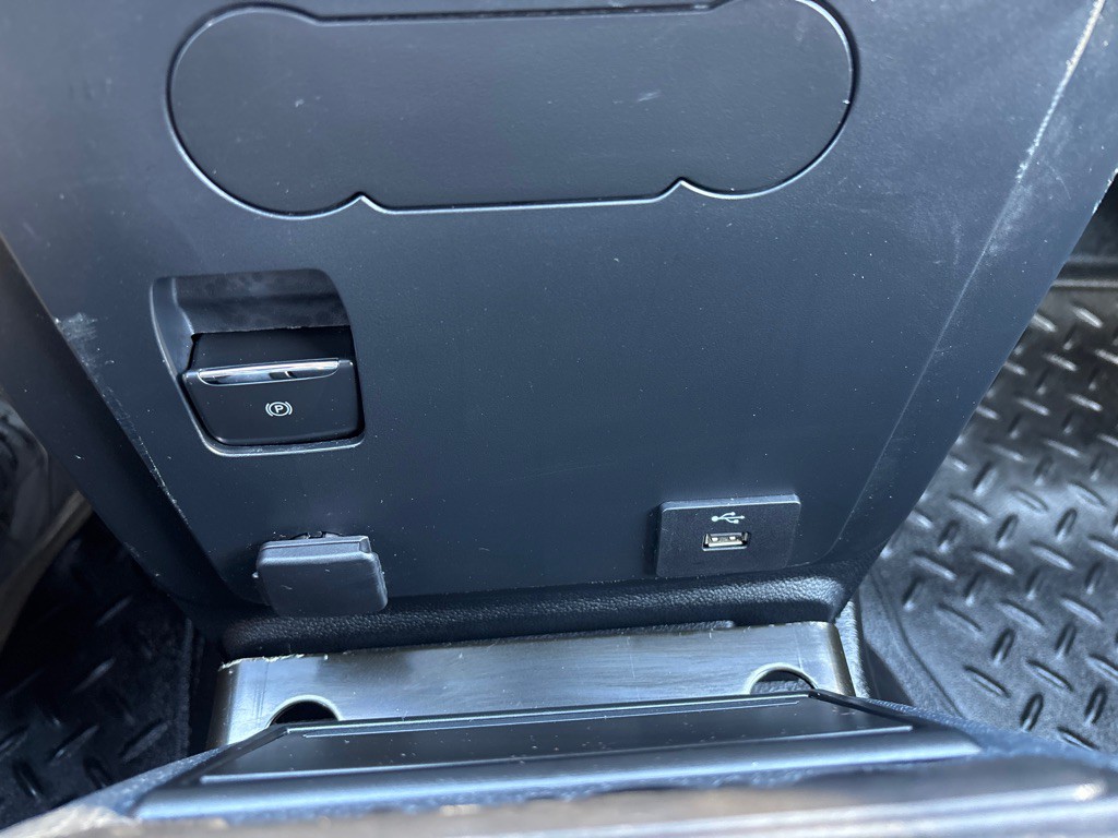 2020 Ford Explorer Image 22