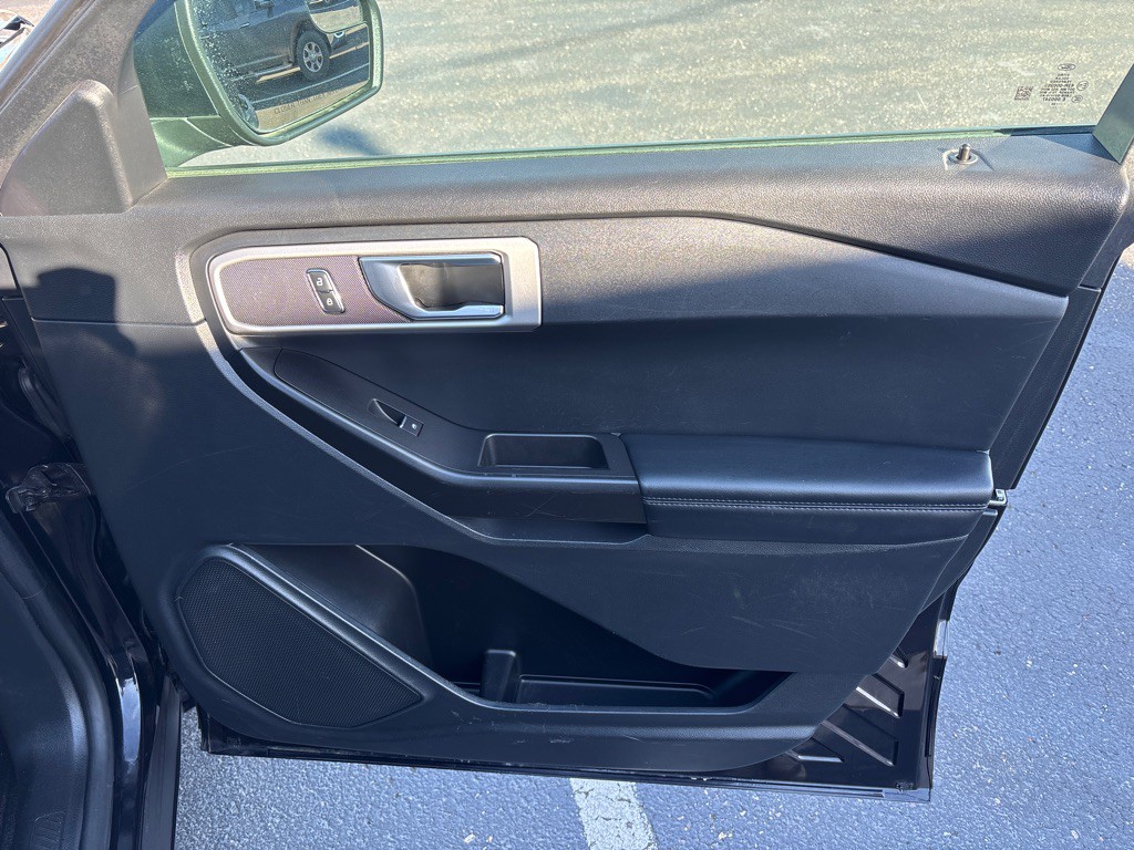 2020 Ford Explorer Image 29