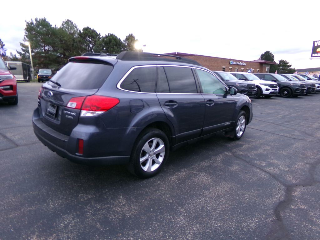2014 Subaru Outback Image 3