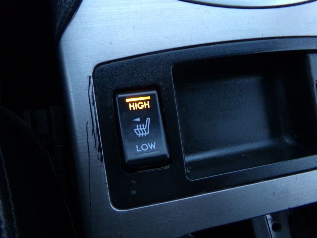 2014 Subaru Outback Image 26