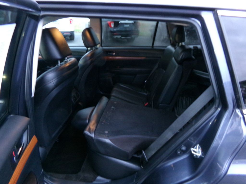 2014 Subaru Outback Image 35