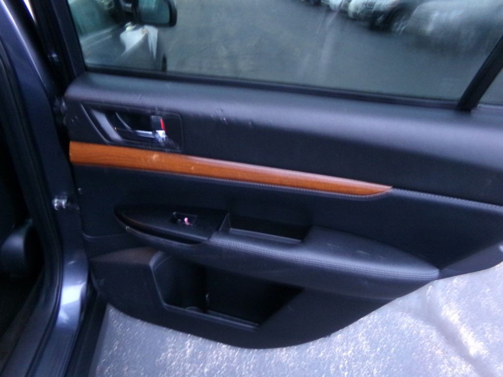 2014 Subaru Outback Image 43