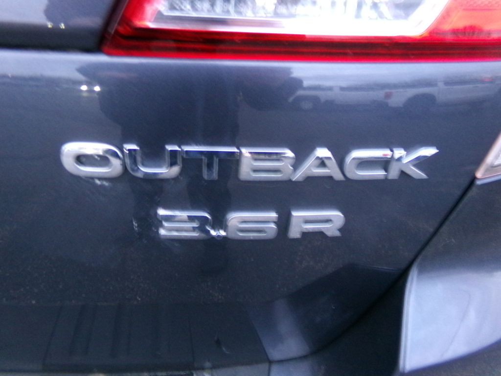 2014 Subaru Outback Image 46