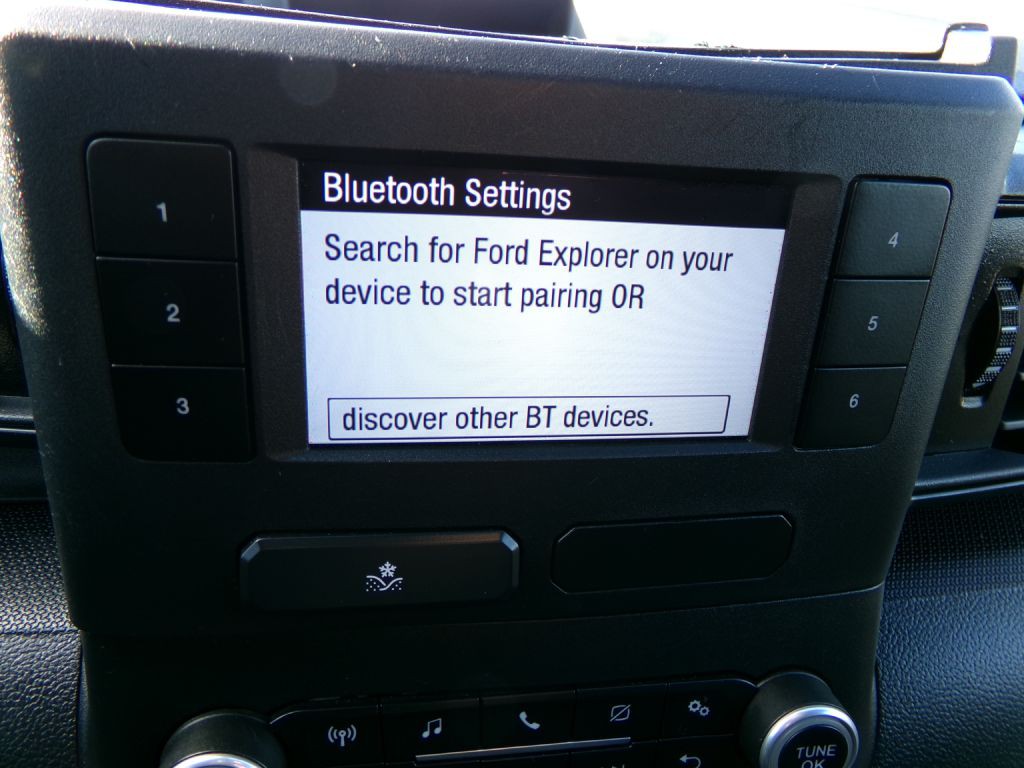 2020 Ford Explorer Image 22