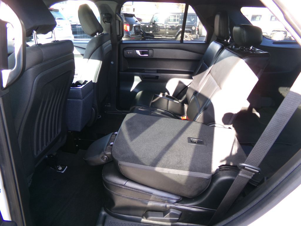 2020 Ford Explorer Image 28