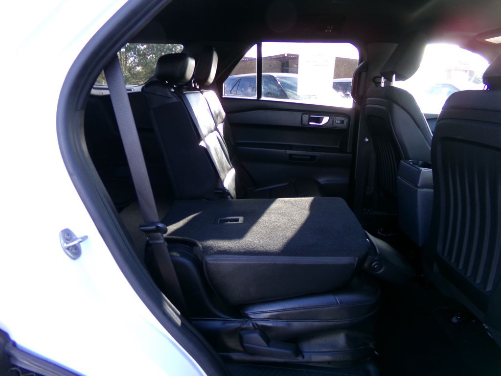 2020 Ford Explorer Image 36