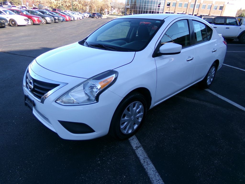 2019 Nissan Versa Image 6