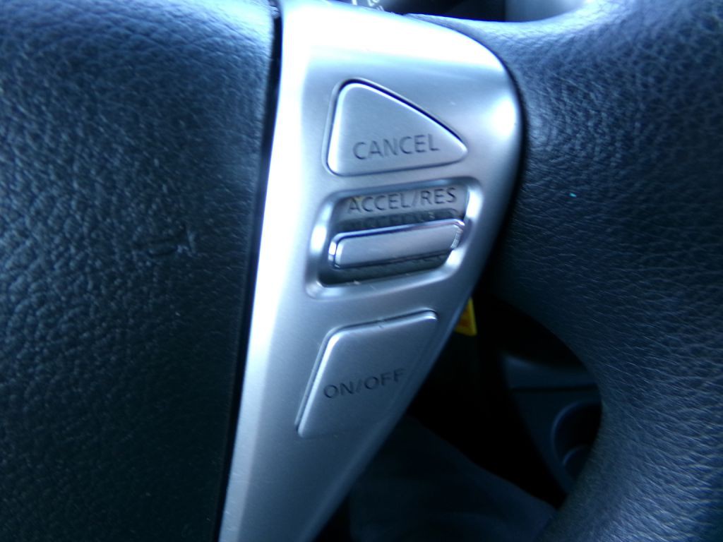 2019 Nissan Versa Image 15