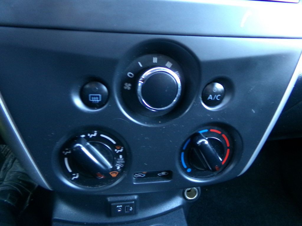 2019 Nissan Versa Image 21