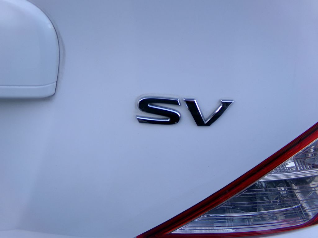 2019 Nissan Versa Image 35