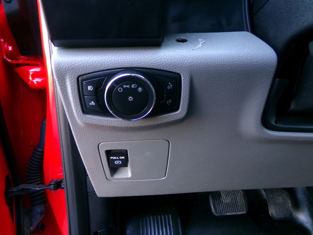 2017 Ford F-150 Image 9