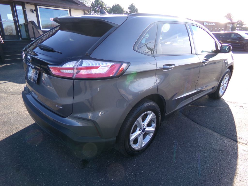 2022 Ford Edge Image 3