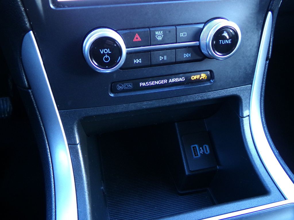 2022 Ford Edge Image 19