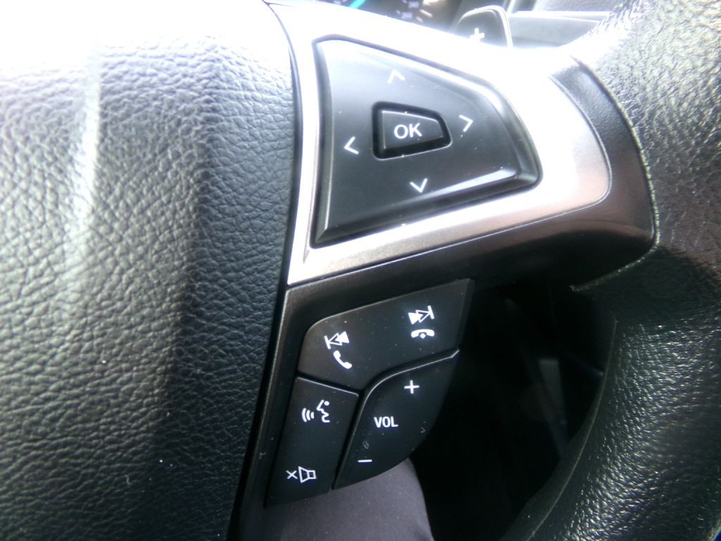 2017 Ford Fusion Image 16