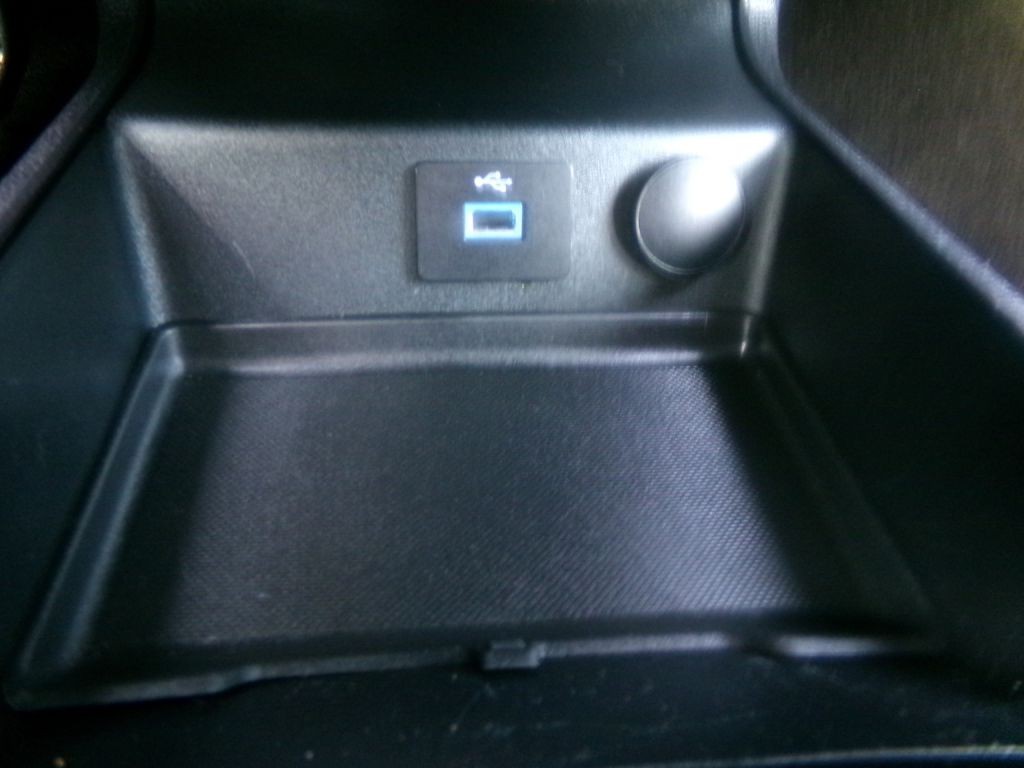 2017 Ford Fusion Image 24