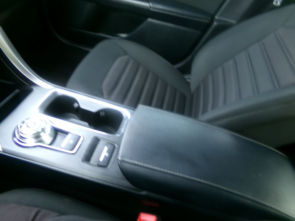 2017 Ford Fusion Image 25