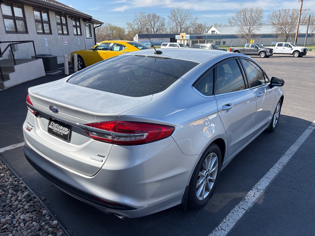 2017 Ford Fusion Image 3