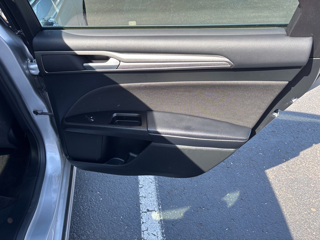 2017 Ford Fusion Image 22